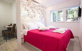 Bvb Rooms Split